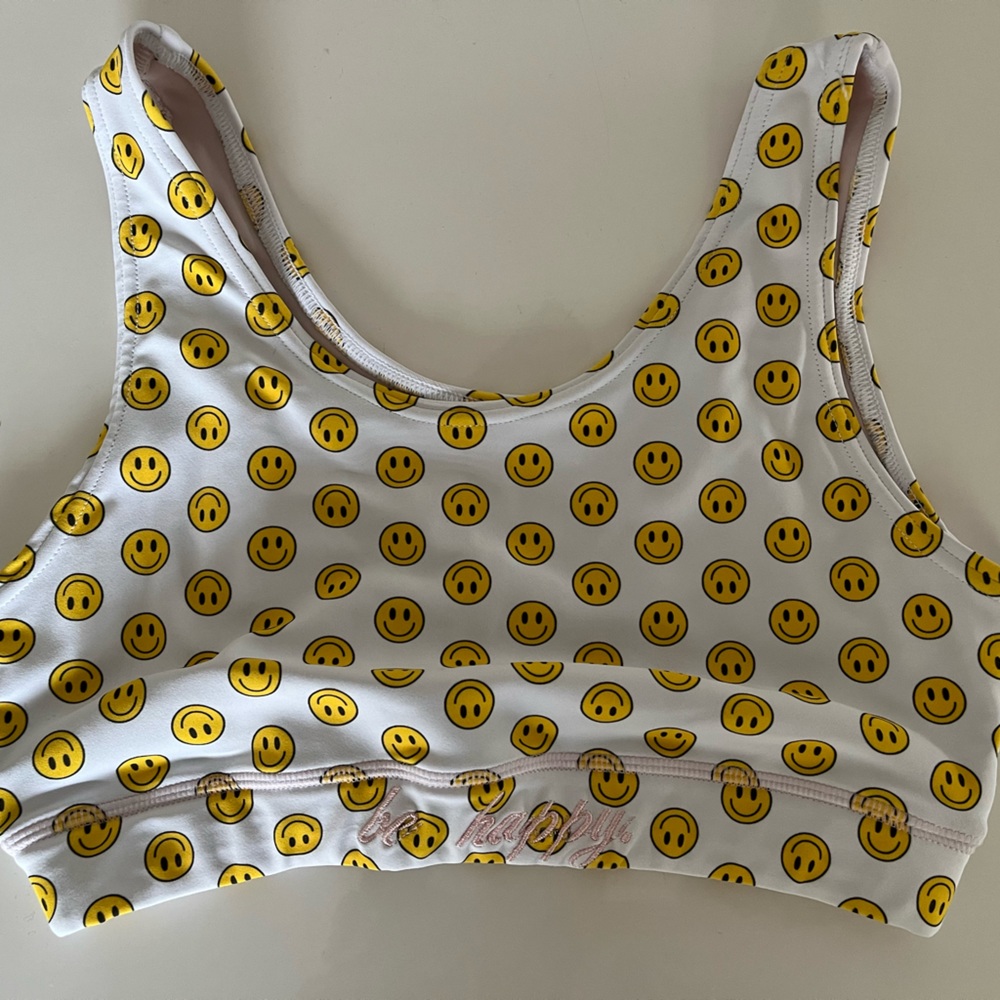 Brittany Allen Be Happy Scoop Neck Sports Bra 🙂